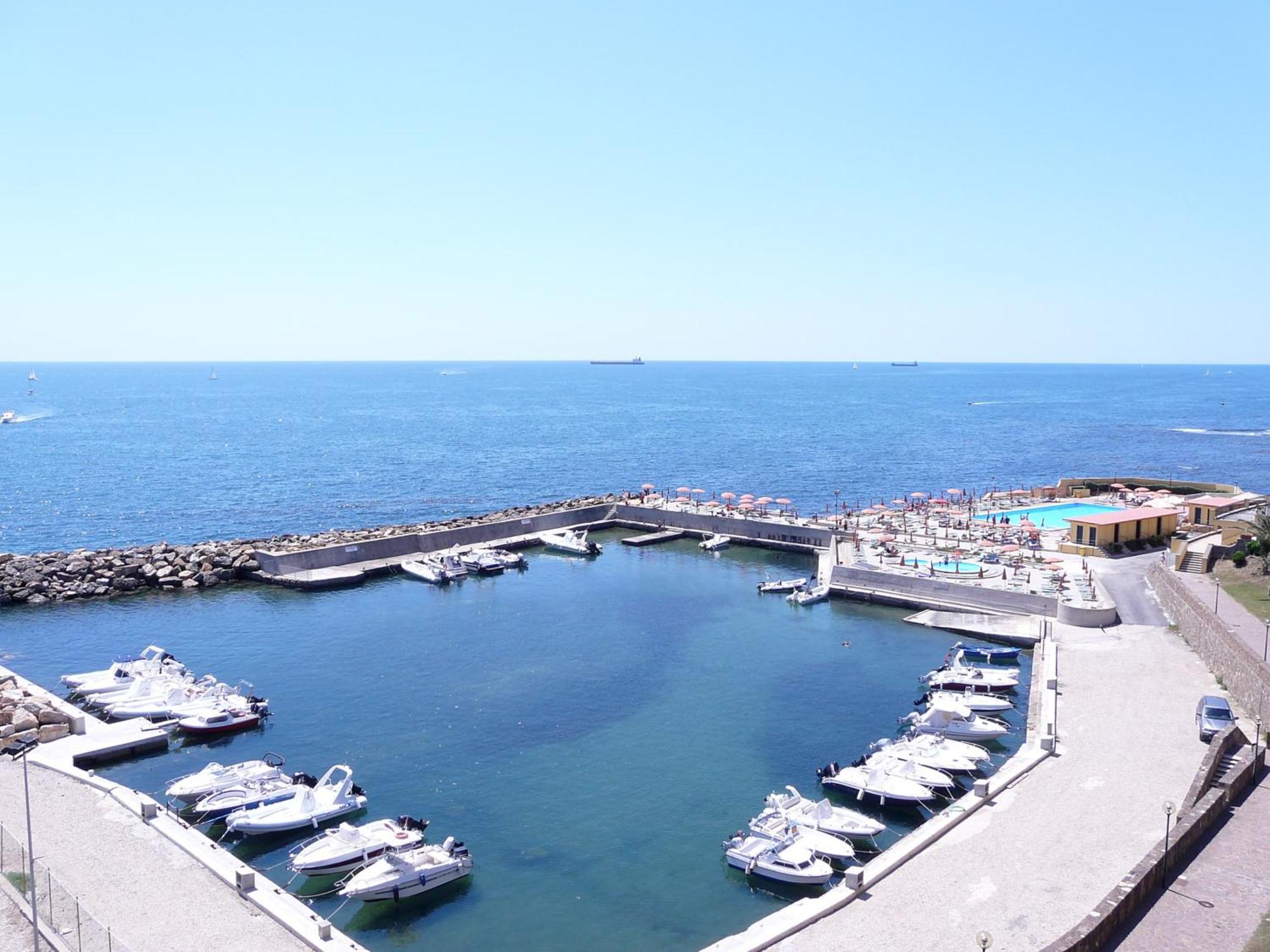 Sunbay Park Hotel Civitavecchia Kültér fotó