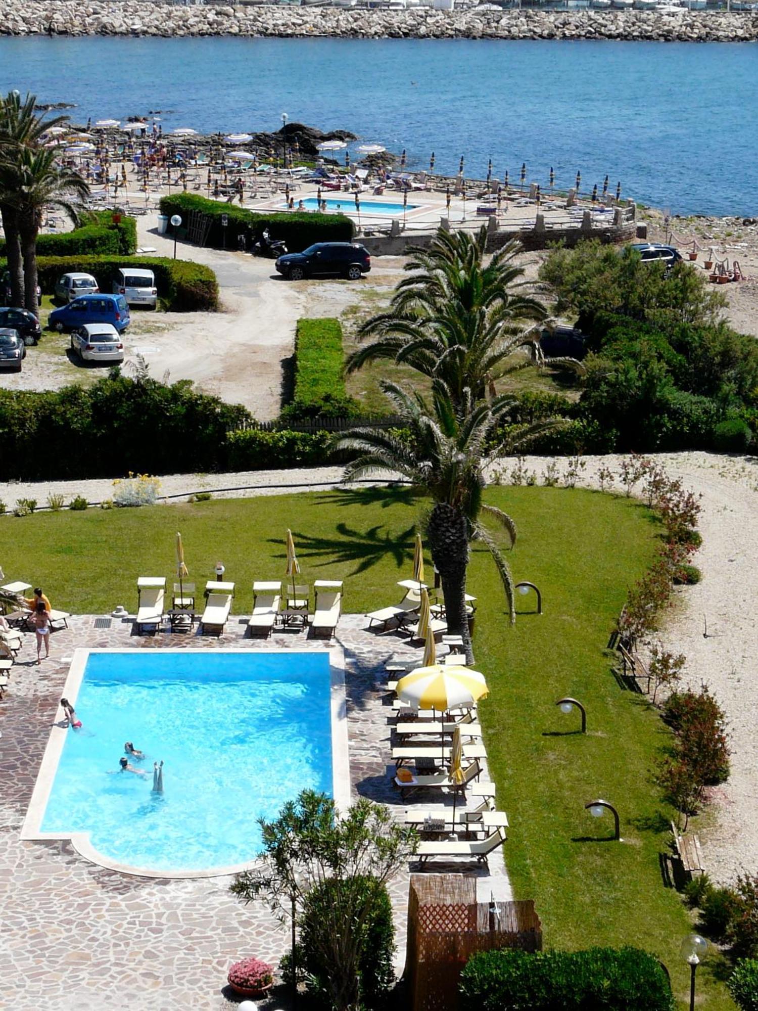 Sunbay Park Hotel Civitavecchia Kültér fotó