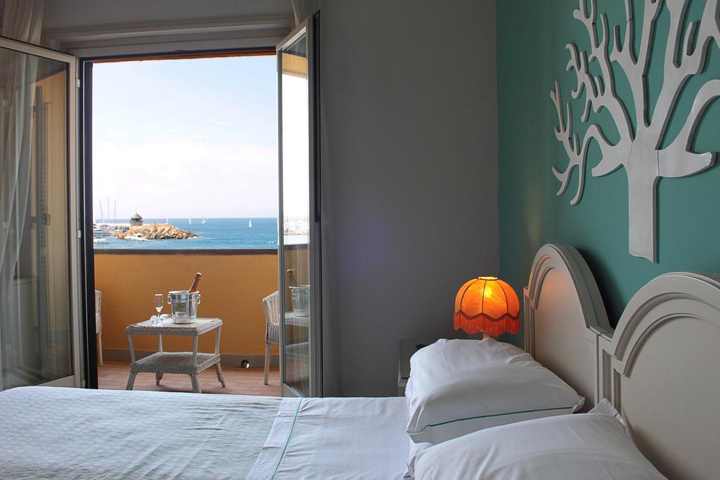 Sunbay Park Hotel Civitavecchia Kültér fotó