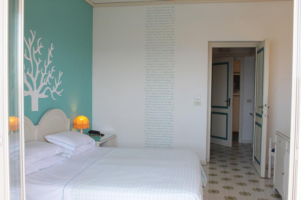 Sunbay Park Hotel Civitavecchia Kültér fotó